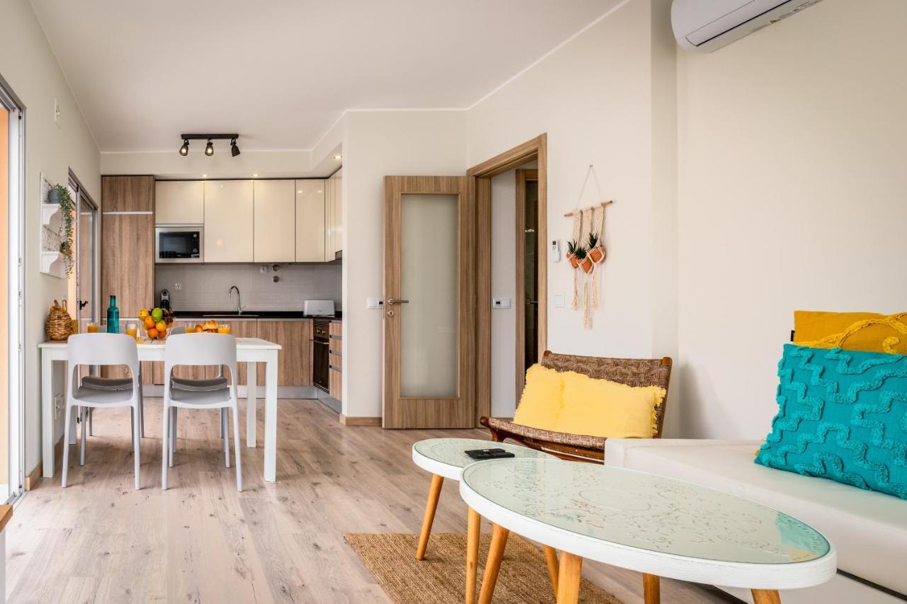 Sunny Brand New 2-Bedroom Apt - 500M From Praia Da Rocha With Ac And Pool! Portimão Exterior photo