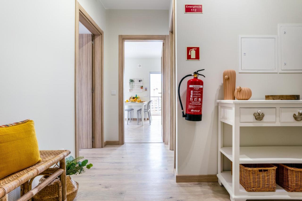 Sunny Brand New 2-Bedroom Apt - 500M From Praia Da Rocha With Ac And Pool! Portimão Exterior photo